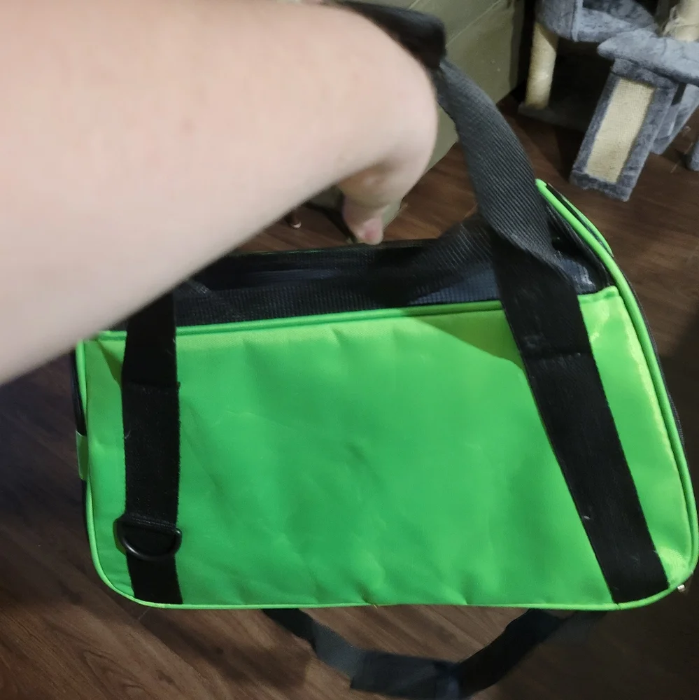 Green & Black Cat Carrier Airline Approved Pet Carrier,Soft-Sided Pet Travel Car